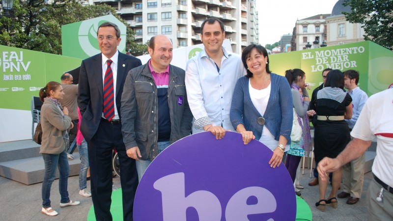 José Luis Bilbao con Ricardo Ituarte en Santurtzi