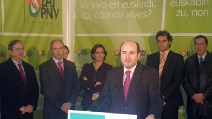 El presidente del BBB del PNV, Andoni Ortuzar, ha criticado el retraso en las obras del túnel de Serantes