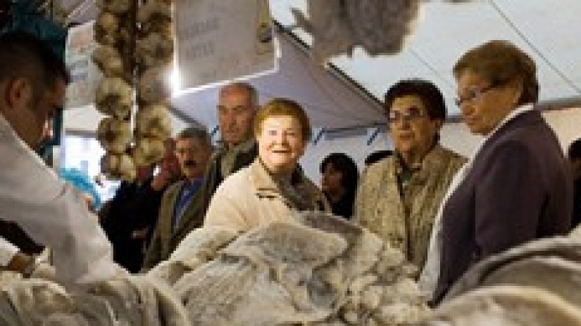 El Ayuntamiento de Santurtzi dará facilidades a los comerciantes que quieran fomentar el uso del euskera en sus locales