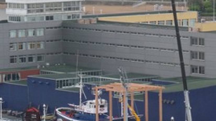 Iniciada la instalación de la cubierta del Agurtza