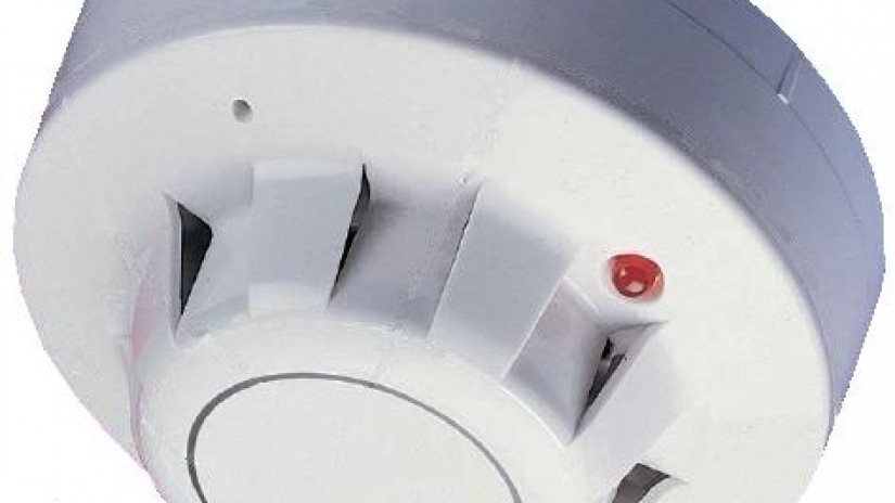 El Ayuntamiento de Santurtzi amplía la instalación de detectores de humo a personas mayores de 80 años