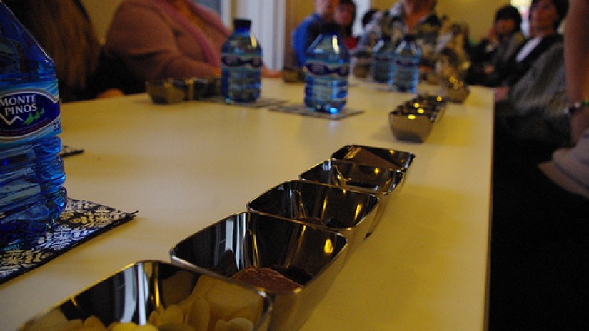 Santurtzi Gastronomika realiza una Cata de Chocolate