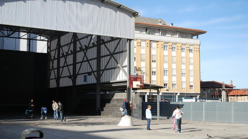 El Ayuntamiento de Santurtzi lleva a cabo obras de reparación y mejora en el frontón de Mamariga