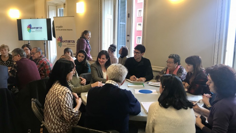 Un centenar de personas participan en la presentación del Plan de Acción del programa Santurtzi Adeitsua