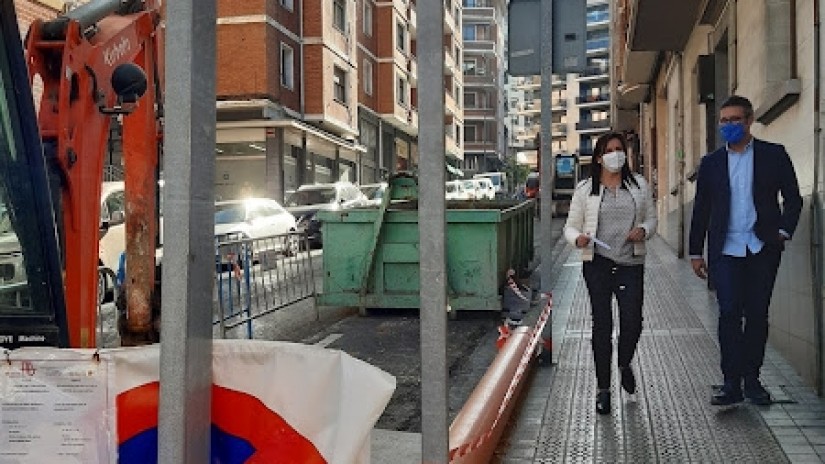 Santurtzi reurbaniza la calle Cervantes con criterios de sostenibilidad y primando el carácter peatonal