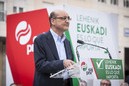 Acto en Vitoria-Gasteiz. Iñigo Urkullu, Mikel Legarda, Gorka Urtaran (13-06-2016)